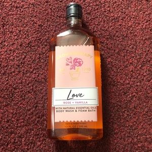 Bath & Body Works aromatherapy love rose + vanilla body wash and foam bath
